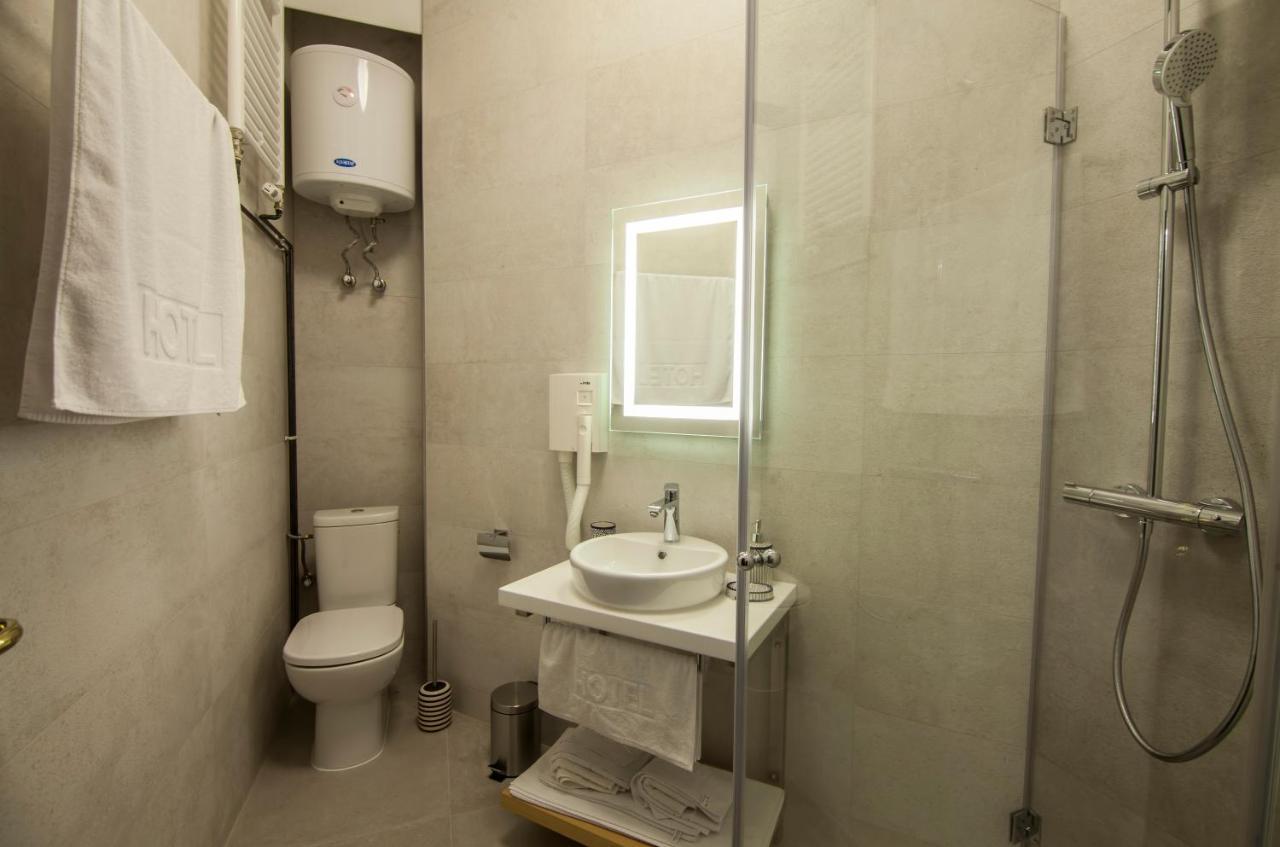 Hotel Balkan Centar Bijeljina Extérieur photo